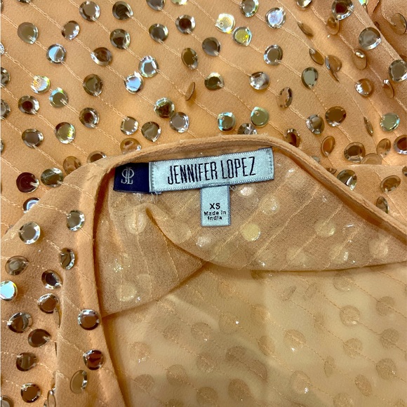 Low-Back Peach Sequined Top - Picture 3 of 3